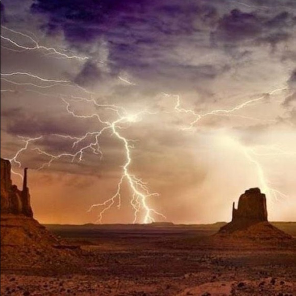 Meet your Posher, Tiffany - Picture 3 of 16